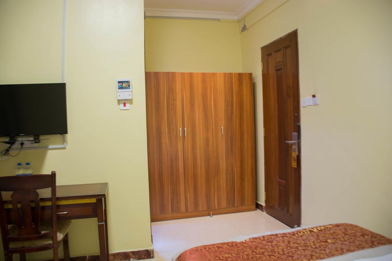 Hong Kong Hotel Dar es Salaam Exterior photo
