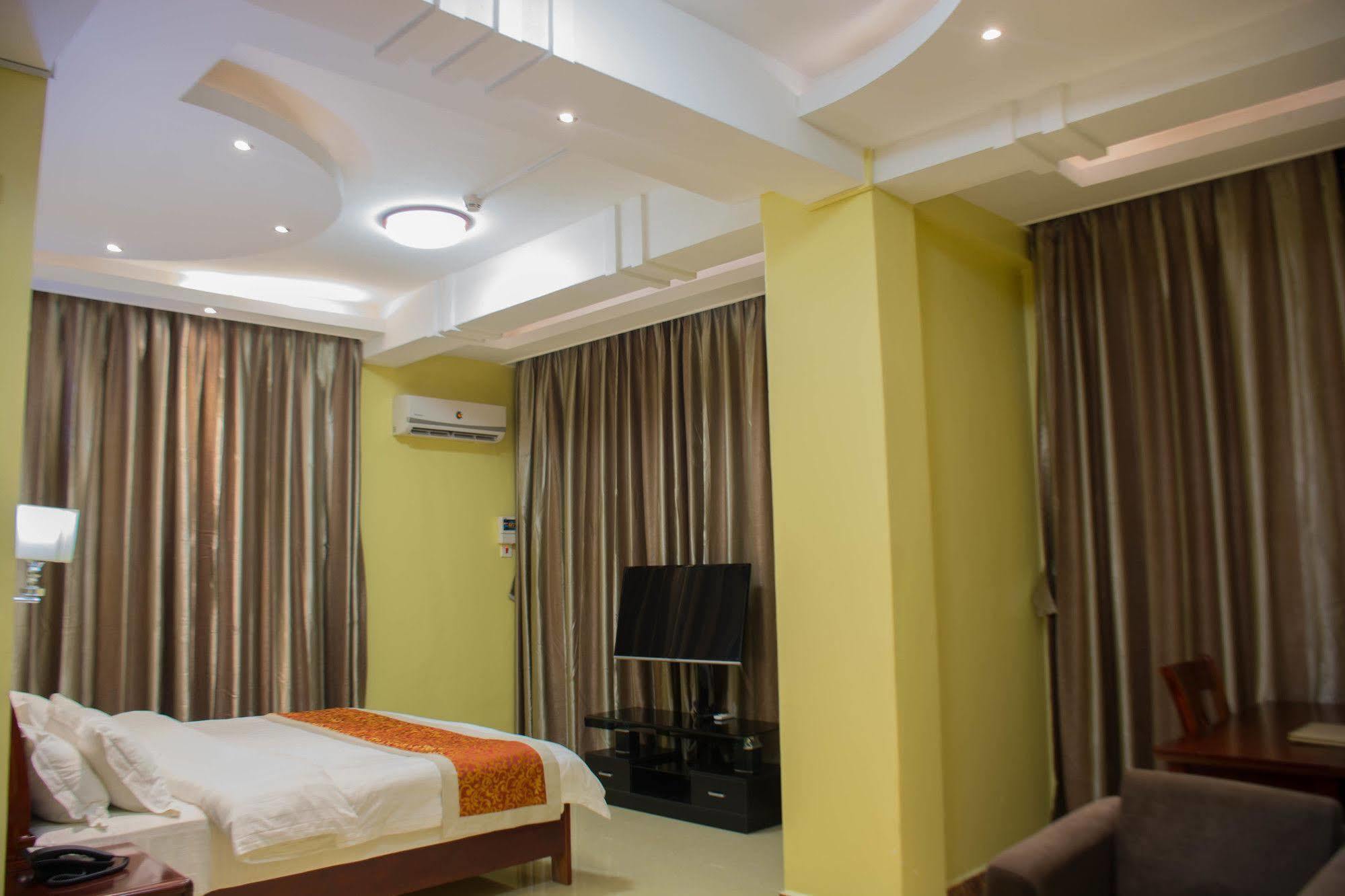 Hong Kong Hotel Dar es Salaam Exterior photo